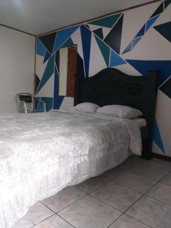 Downtown Montezuma Hostel Exterior photo
